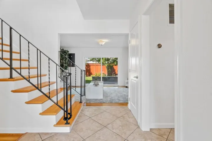 902 Ormonde Drive, Mountain View, California 94043