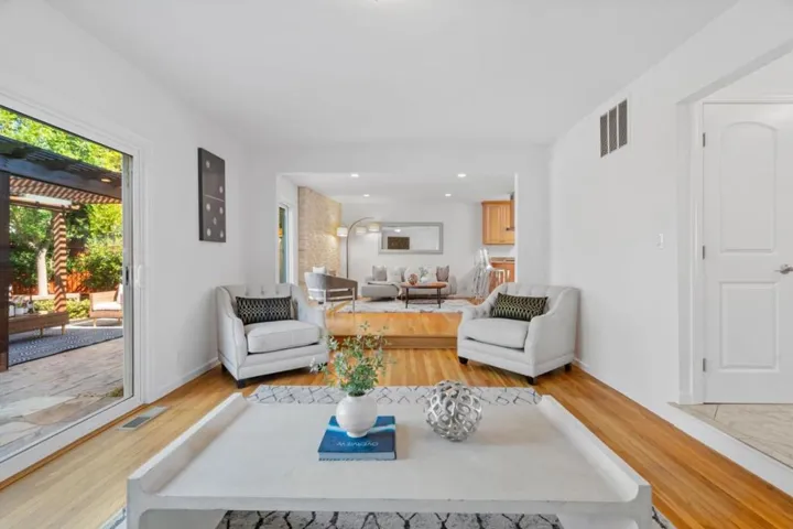 902 Ormonde Drive, Mountain View, California 94043