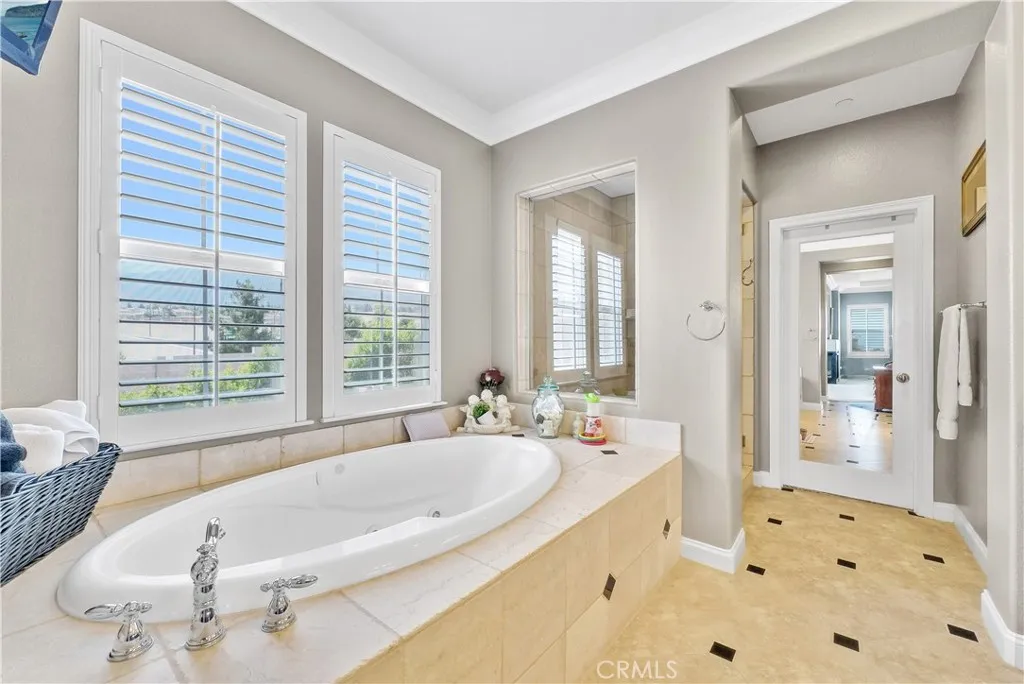 13123 Carriage Trail Court, Rancho Cucamonga, California 91739 home-pic-29
