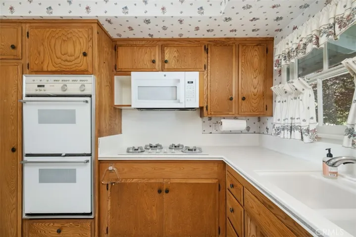 27132 Indian Peak Road, Rancho Palos Verdes, California 90275