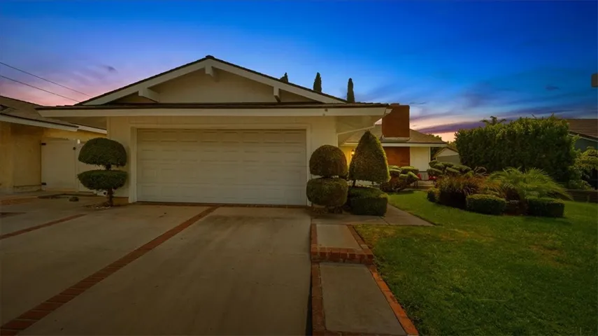 5402 Jefferson Street N, Yorba Linda, California 92886