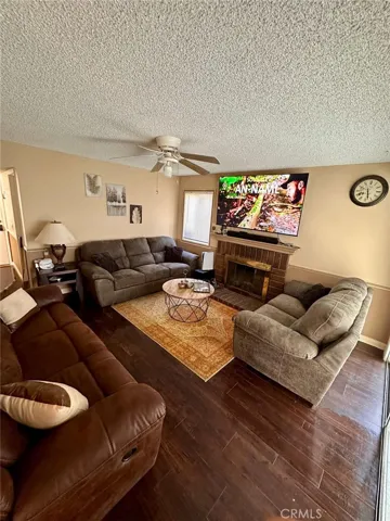 3270 Somerdale, Corona, California 92879