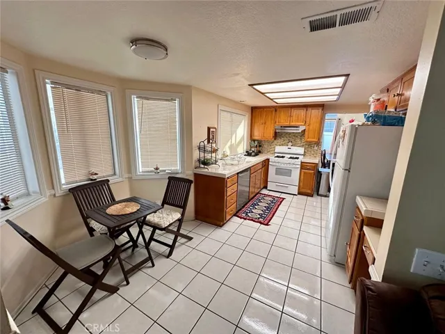 3270 Somerdale, Corona, California 92879