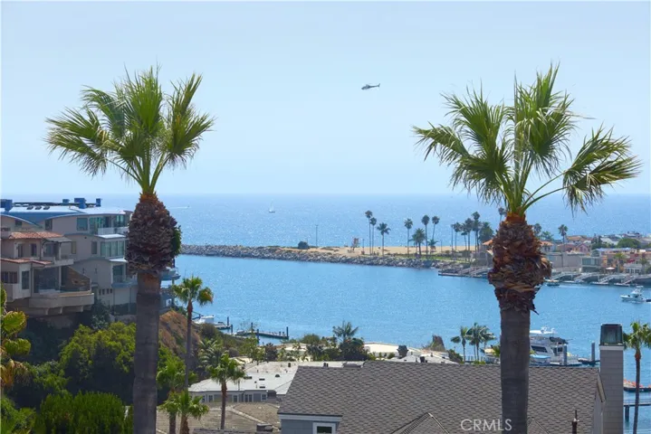 2320 Pacific Dr, Corona Del Mar, California 92625