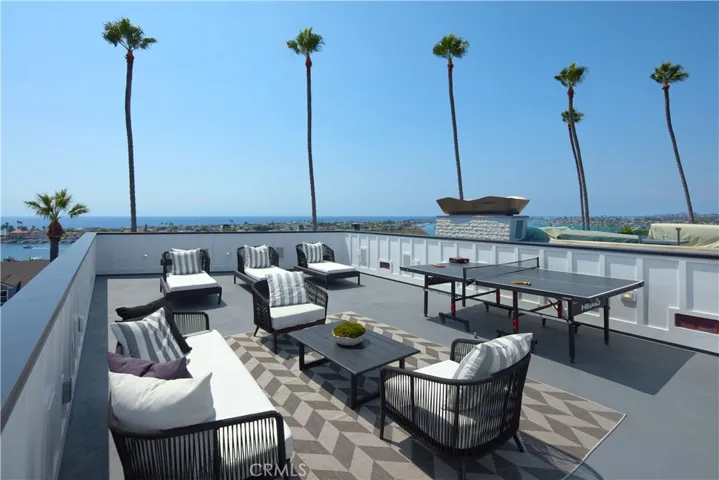 2320 Pacific Dr, Corona Del Mar, California 92625
