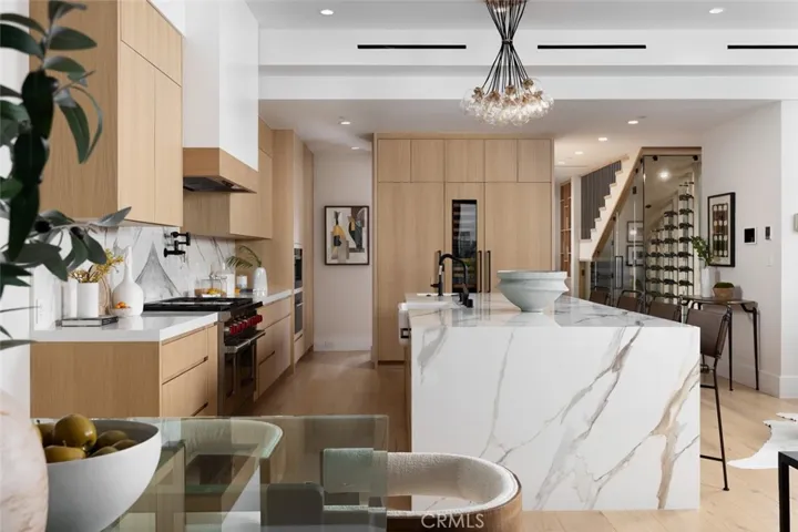 2320 Pacific Dr, Corona Del Mar, California 92625