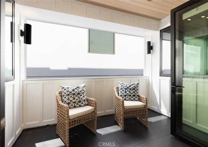2320 Pacific Dr, Corona Del Mar, California 92625