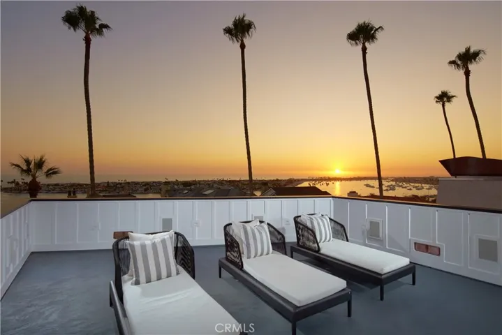 2320 Pacific Dr, Corona Del Mar, California 92625