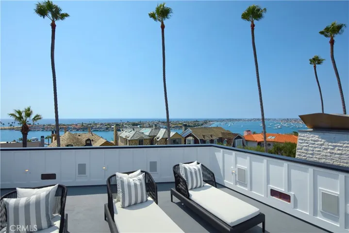 2320 Pacific Dr, Corona Del Mar, California 92625