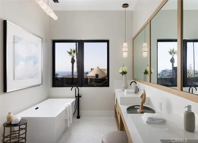 2320 Pacific Dr, Corona Del Mar, California 92625
