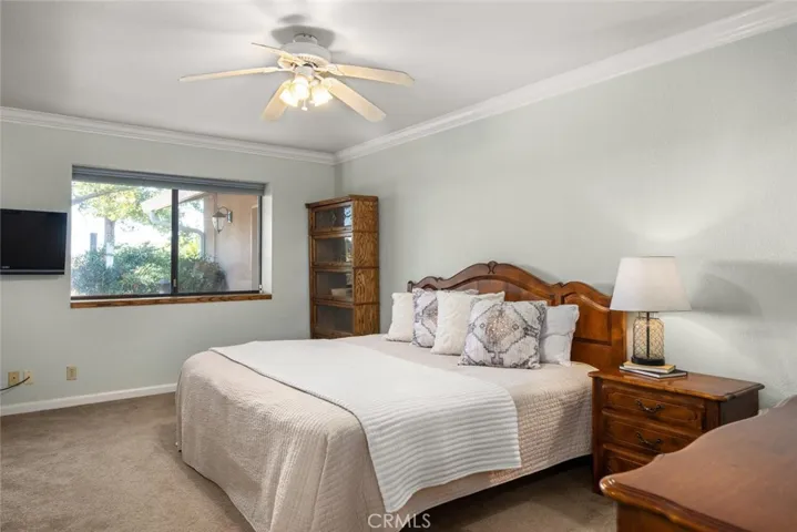 Huge guest room #1