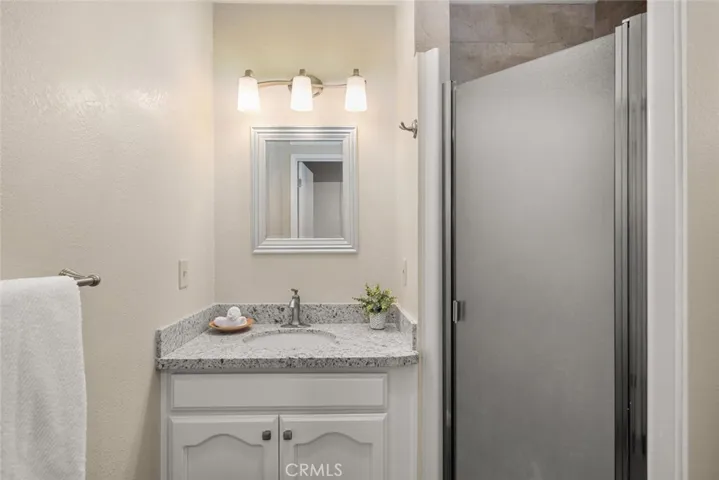 9683 Mcanarlin Avenue, Durham, California 95938