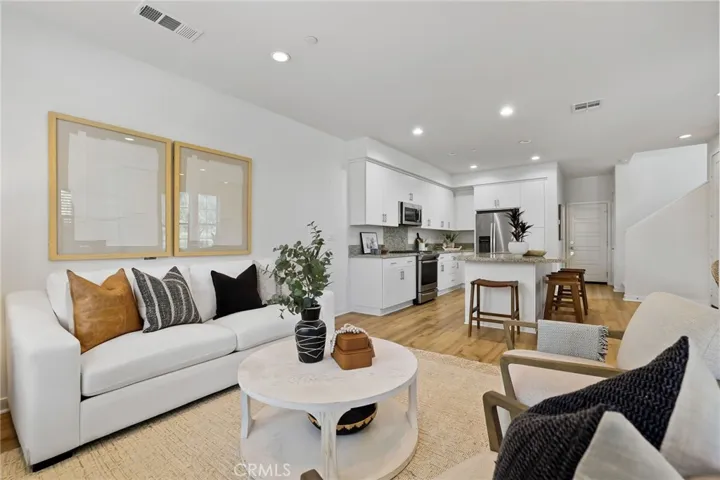 43 Prominence, Lake Forest, California 92630