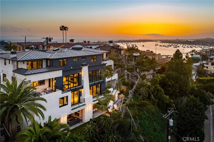 356 Dahlia Place, Corona Del Mar, California 92625