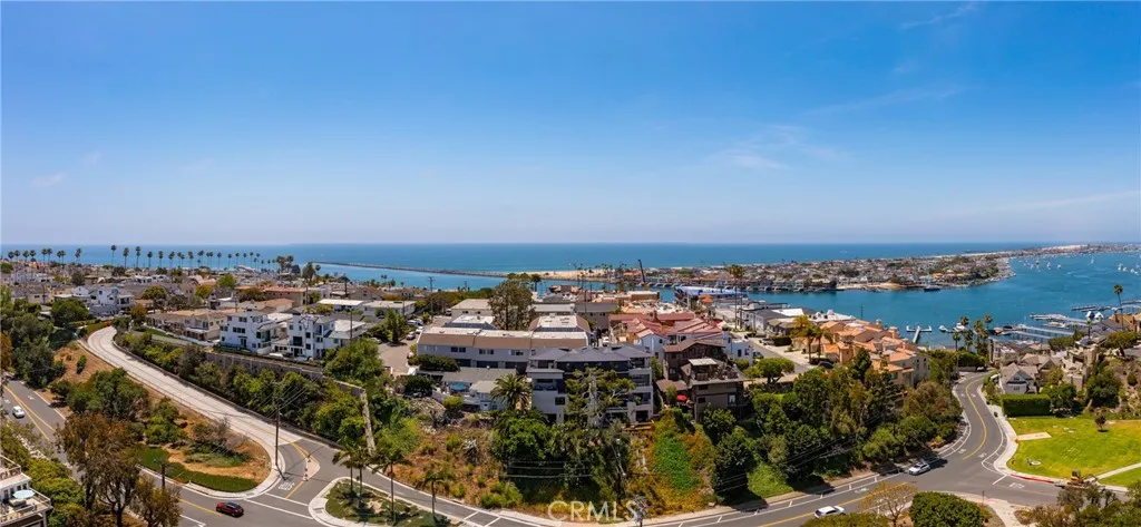 356 Dahlia Place, Corona Del Mar, California 92625