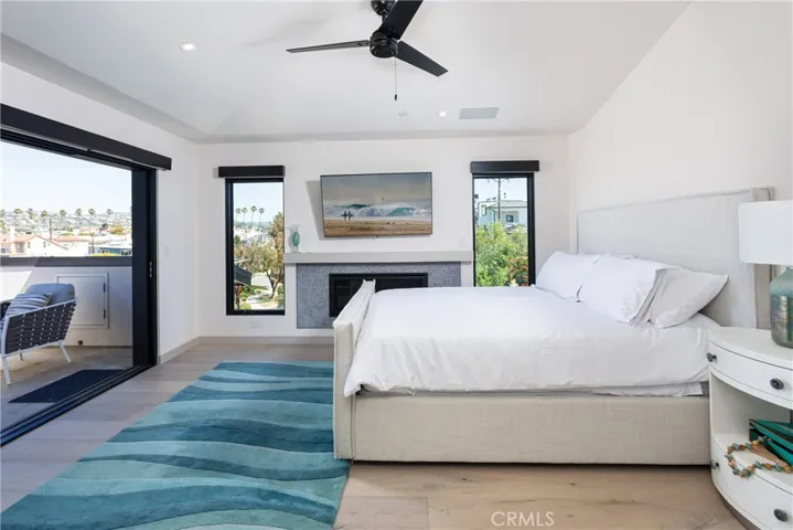 356 Dahlia Place, Corona Del Mar, California 92625