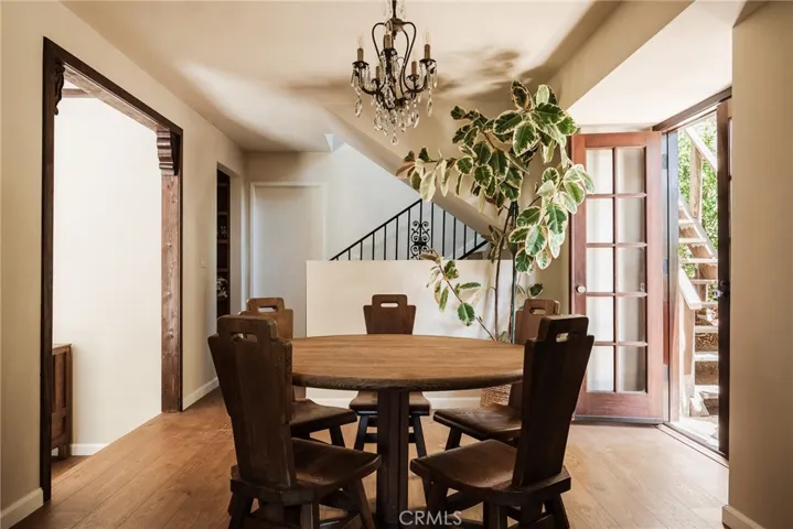 718 Sunnyhill Drive, Los Angeles, California 90065