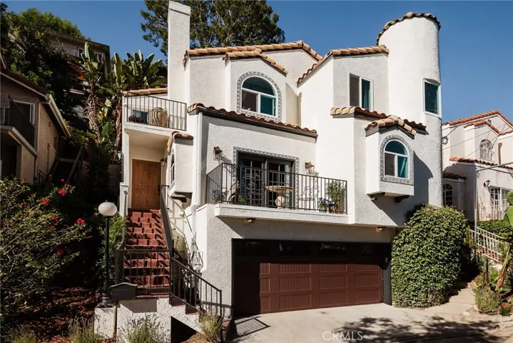 718 Sunnyhill Drive, Los Angeles, California 90065