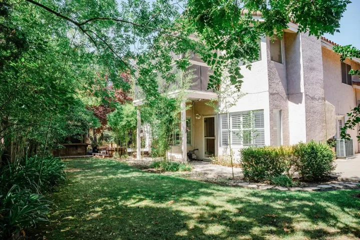 8300 Kiawah Court, Elk Grove, California 95758