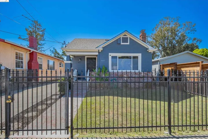 8017 Dowling St, Oakland, California 94605