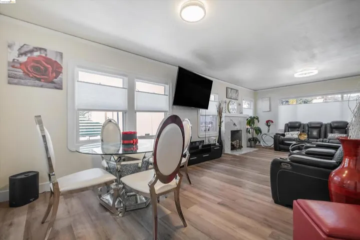 8017 Dowling St, Oakland, California 94605