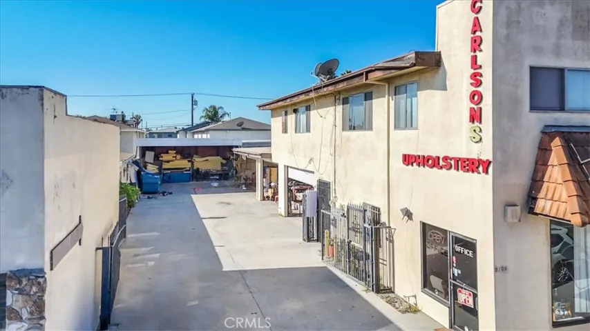 9706 9708&1/2 Alondra Boulevard, Bellflower, California 90706