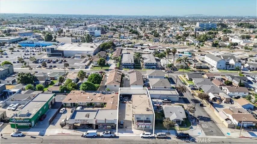9706 9708&1/2 Alondra Boulevard, Bellflower, California 90706
