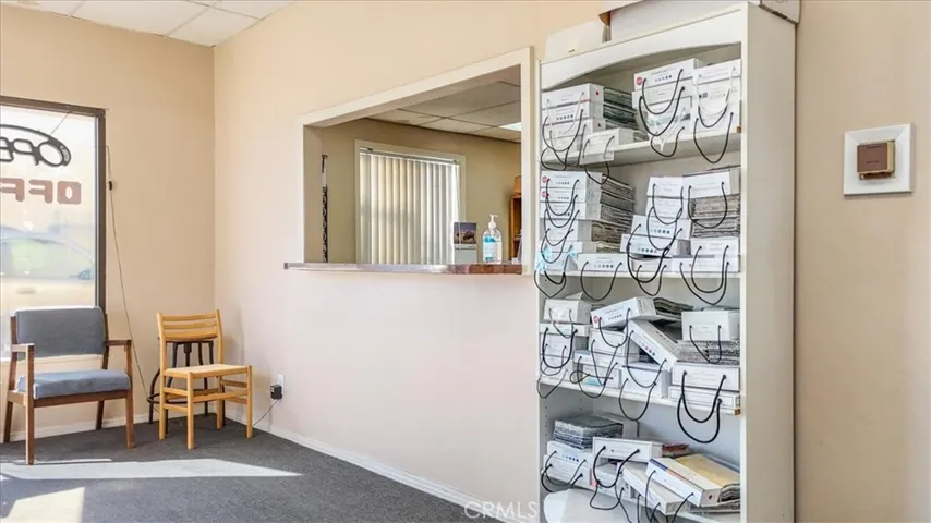 9706 9708&1/2 Alondra Boulevard, Bellflower, California 90706