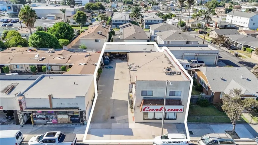 9706 9708&1/2 Alondra Boulevard, Bellflower, California 90706