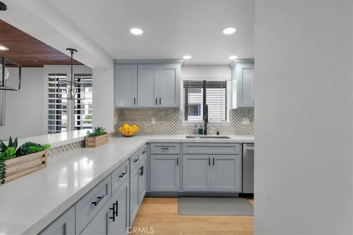 530 The Vlg 114, Redondo Beach, California 90277