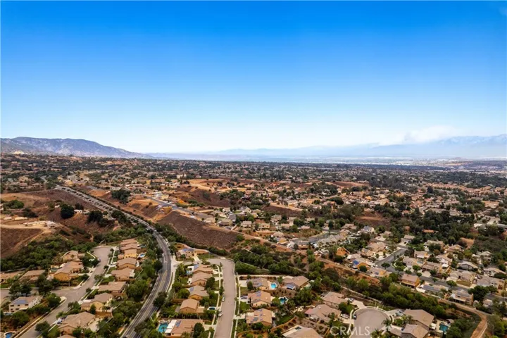 1789 Kapalua Bay Lane, Corona, California 92883