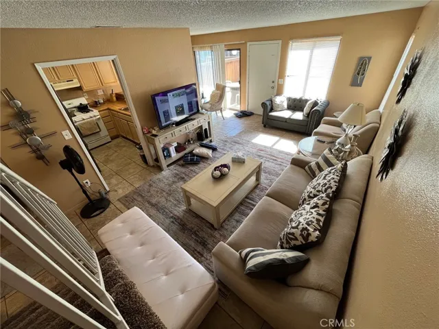 9250 Citrus Ave. E, Fontana, California 92335