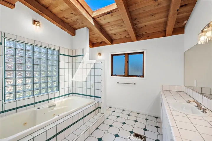 28872 Alta Laguna Boulevard, Laguna Beach, California 92651