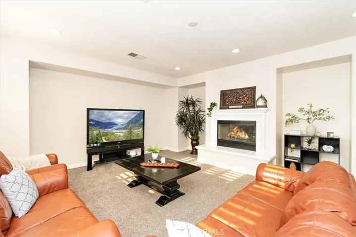 6629 Kenia Court, Corona, California 92880