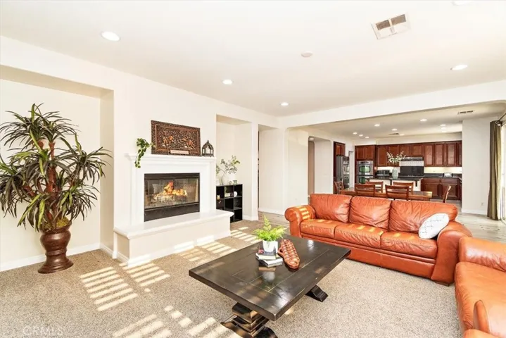 6629 Kenia Court, Corona, California 92880