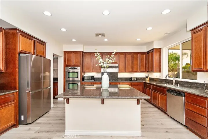 6629 Kenia Court, Corona, California 92880