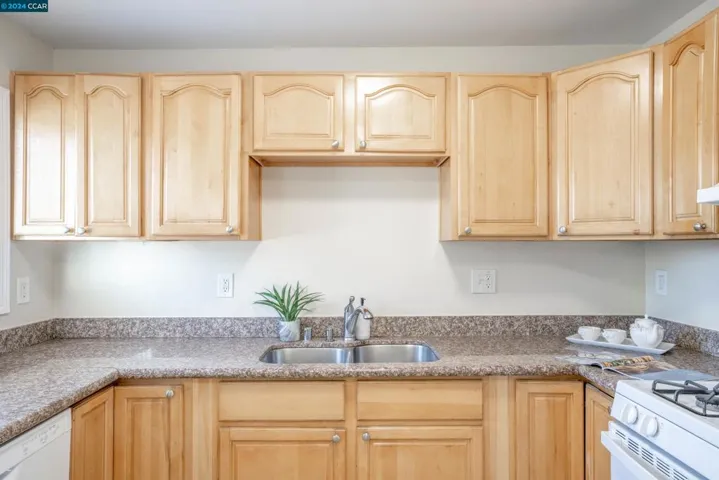 1500 Roosevelt Ave, Richmond, California 94801