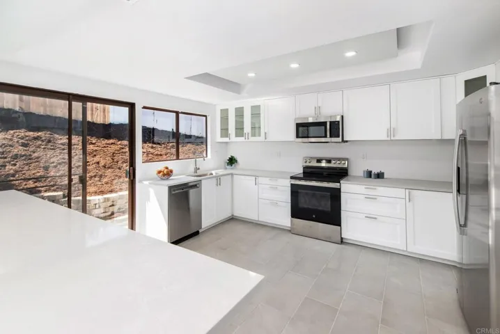 887 Willow Tree Lane, Fallbrook, California 92028