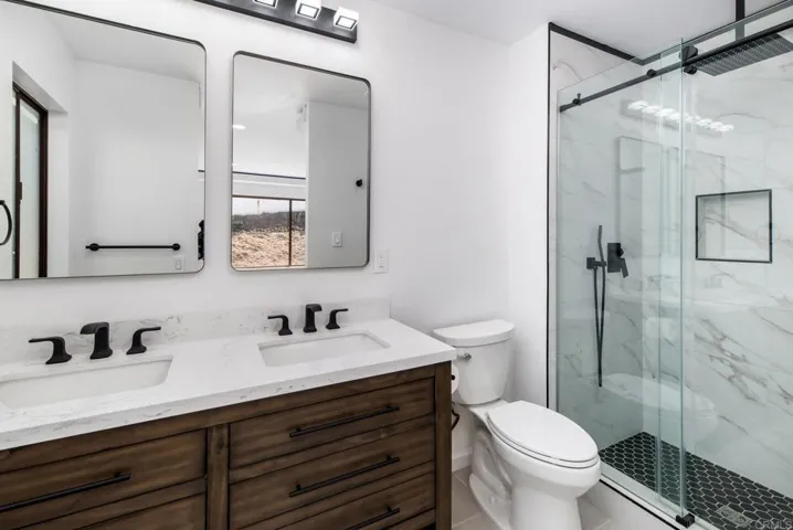 887 Willow Tree Lane, Fallbrook, California 92028