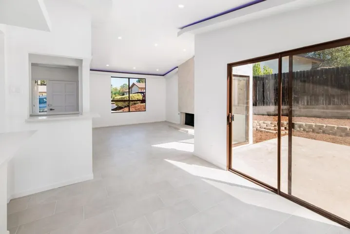 887 Willow Tree Lane, Fallbrook, California 92028