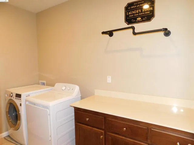 855 Dunmore St, Oakley, California 94561