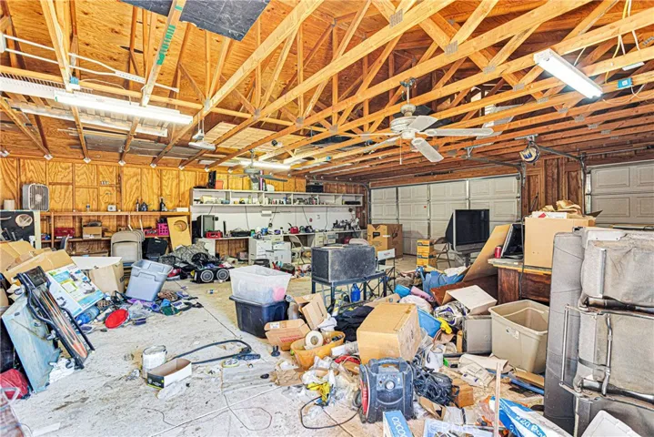16817 Navajo Road, Apple Valley, California 92307