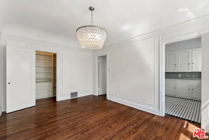 174 N Sycamore Avenue, Los Angeles, California 90036