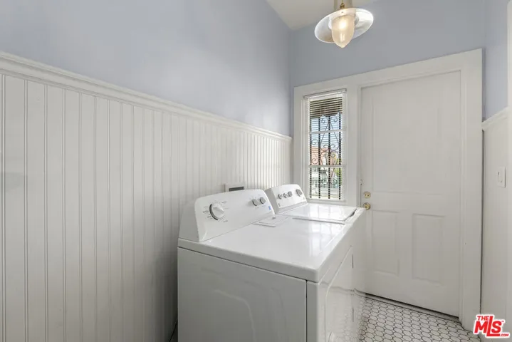 174 N Sycamore Avenue, Los Angeles, California 90036