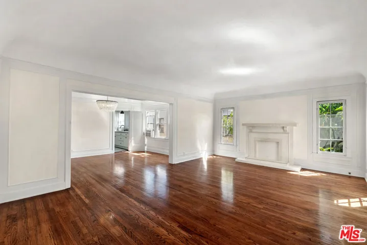 174 N Sycamore Avenue, Los Angeles, California 90036