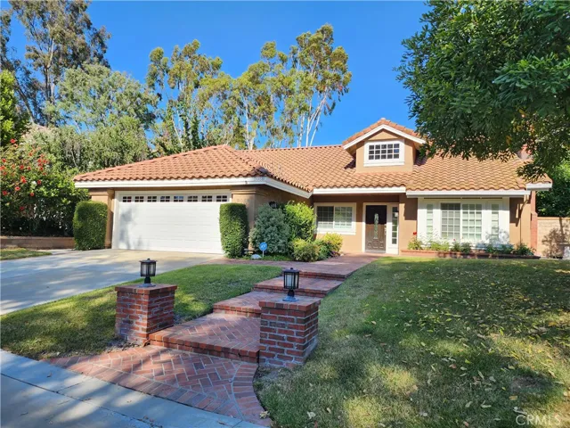 2058 Calle Leandro, San Dimas, California 91773