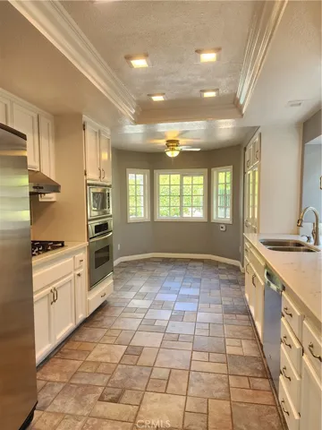 2058 Calle Leandro, San Dimas, California 91773