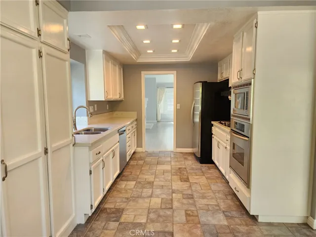 2058 Calle Leandro, San Dimas, California 91773