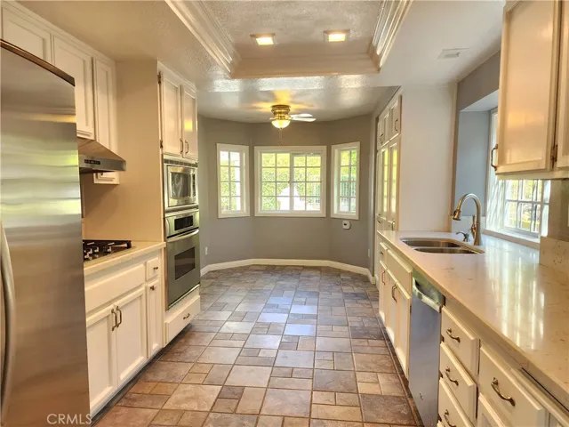 2058 Calle Leandro, San Dimas, California 91773
