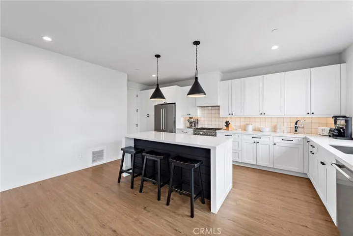 21562 Treetop Lane, Laguna Beach, California 92651